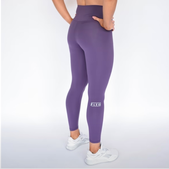 Fleo Pants - 🆕NWT Fleo El Torros, 25", Navy Cosmos, Small